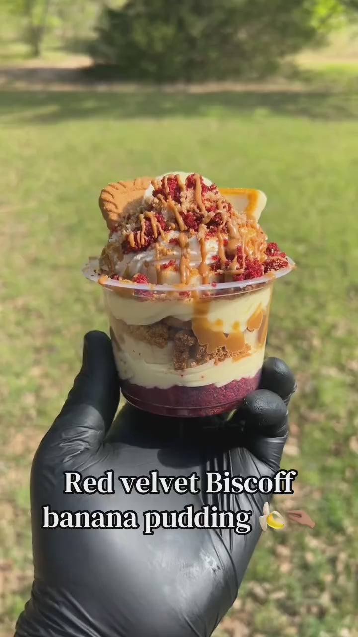 Red Velvet Biscoff Banana Pudding