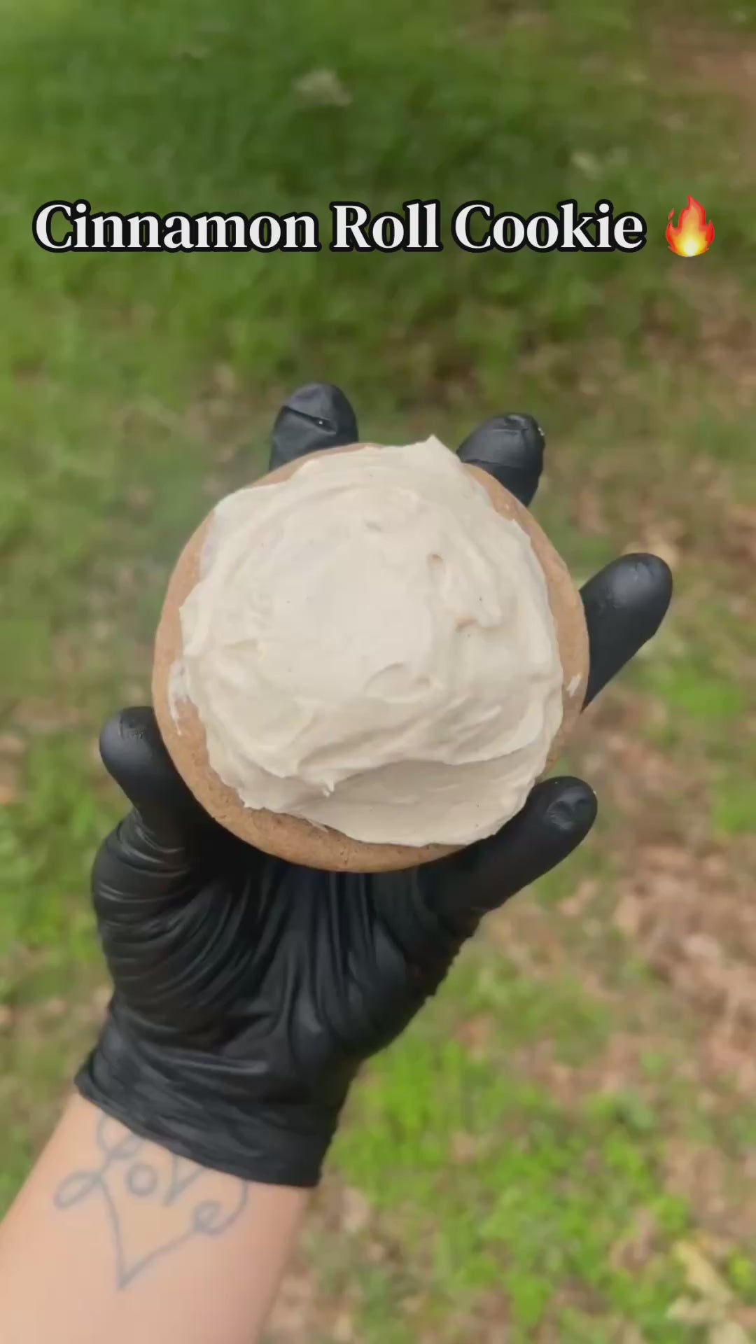 Cinnamon Roll Cookie